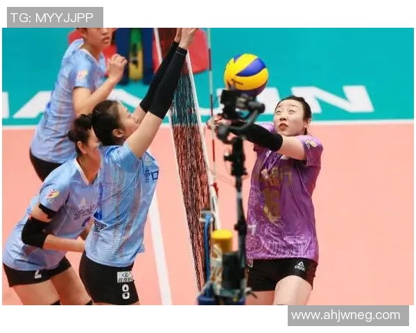 南京排球队配合策略深度解析与对比分析