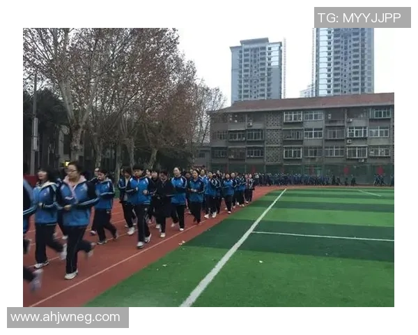 提升心理素质助力科学足球训练的有效方法与策略 提升心理素质助力科学足球训练的有效方法与策略